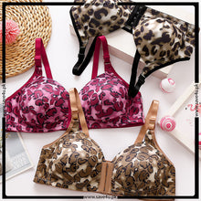 Load image into Gallery viewer, Cheeta Printed Front Open Padded Bra
